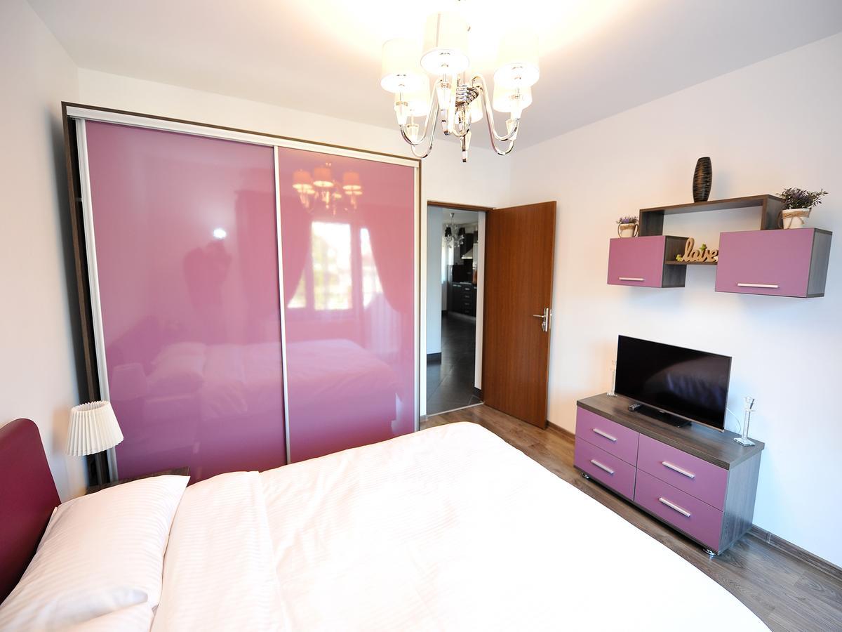 Casa Bella Apartments Bragadiru Bagian luar foto